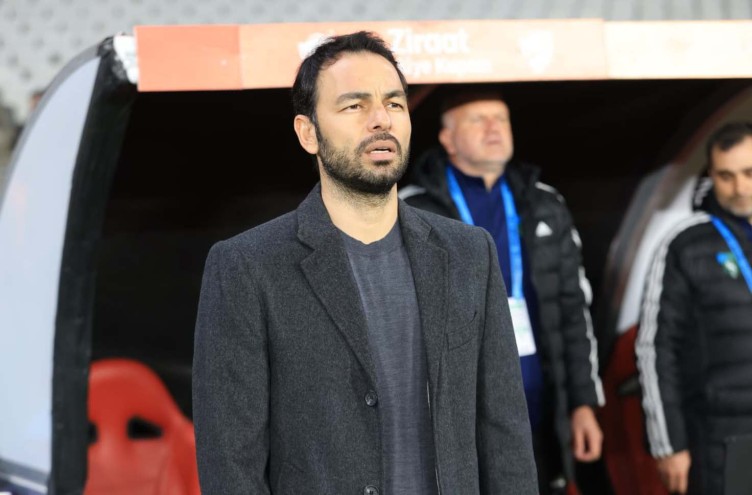 Beyoğlu Yeni Çarşı - Kocaelispor maçının ilk yarısından kareler