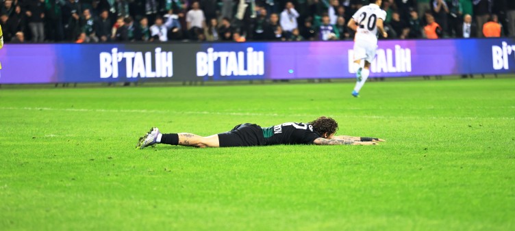 Kocaelispor - Başakşehir maçının fotoğraf galerisi