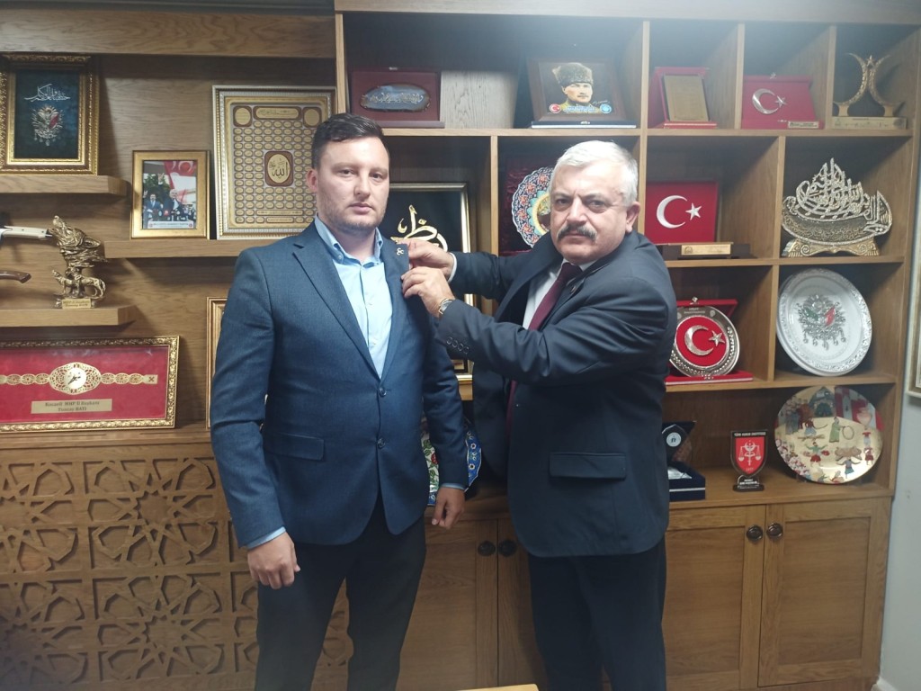 Hüseyin Oruç MHP’ye üye oldu