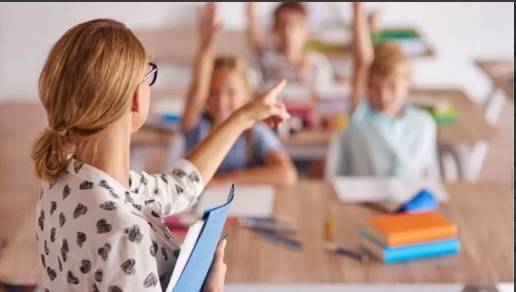 Öğretmenlerin il içi yer değiştirme sonuçları açıklandı