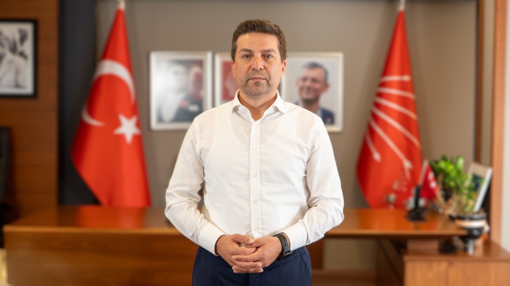 Bülent Sarı: “Adayım” 