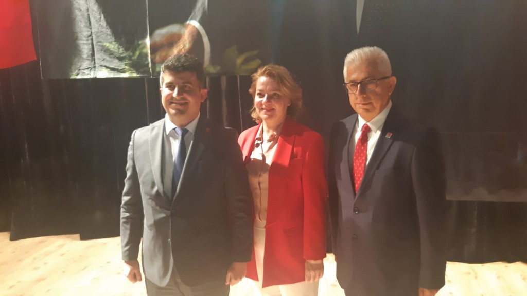 CHP Körfez'de oy kullanımı başladı