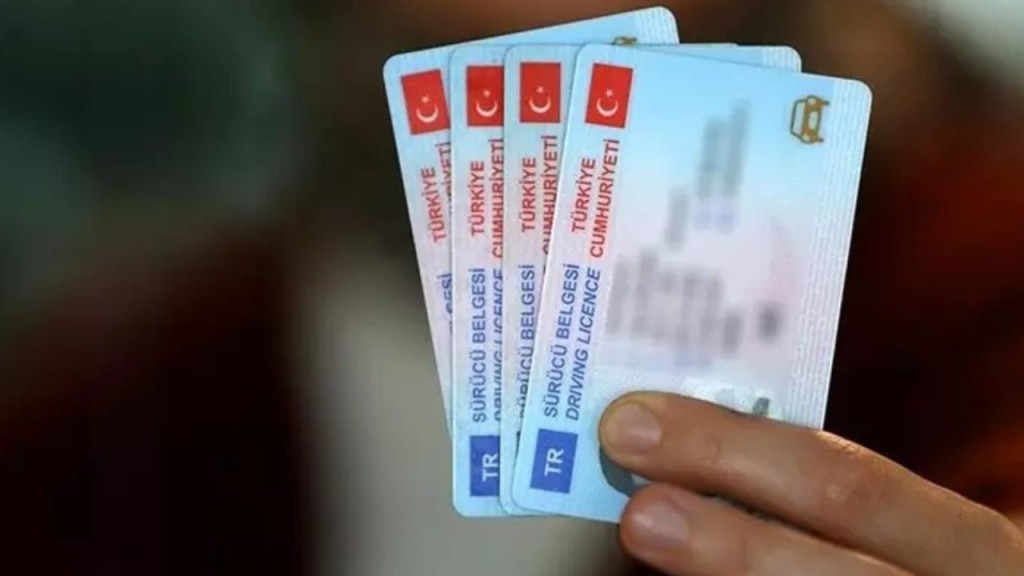 Ehliyetini yenilemeyene çifte darbe