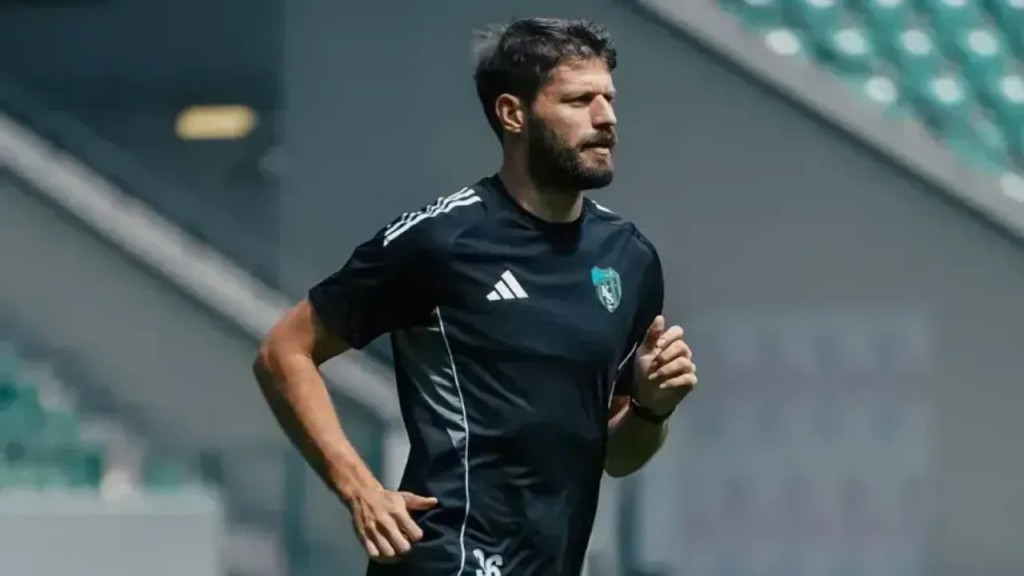 Göztepe mesaisi başladı