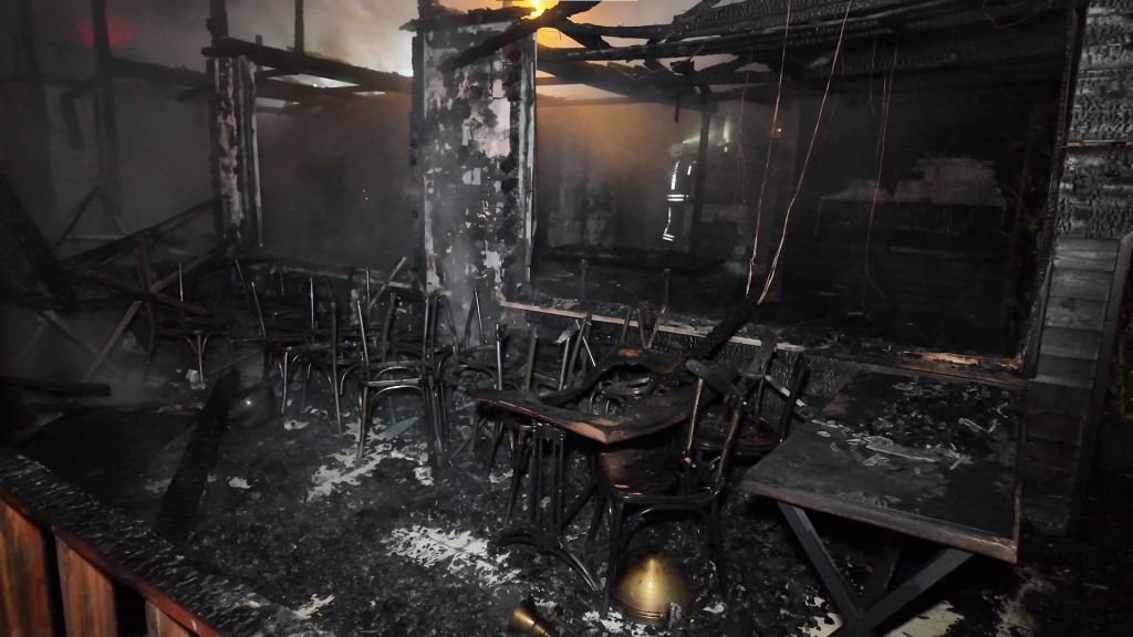 Ünlü restoran küle döndü!