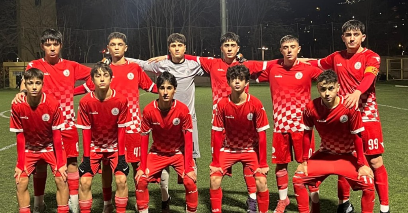 Gençler 5-5 biten maçta soğuk havada golleri ile yürekleri ısıttı