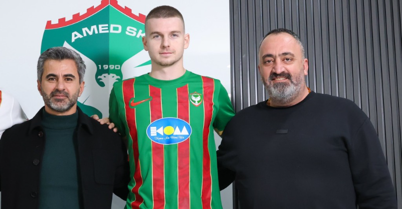 Syrota imzayı attı