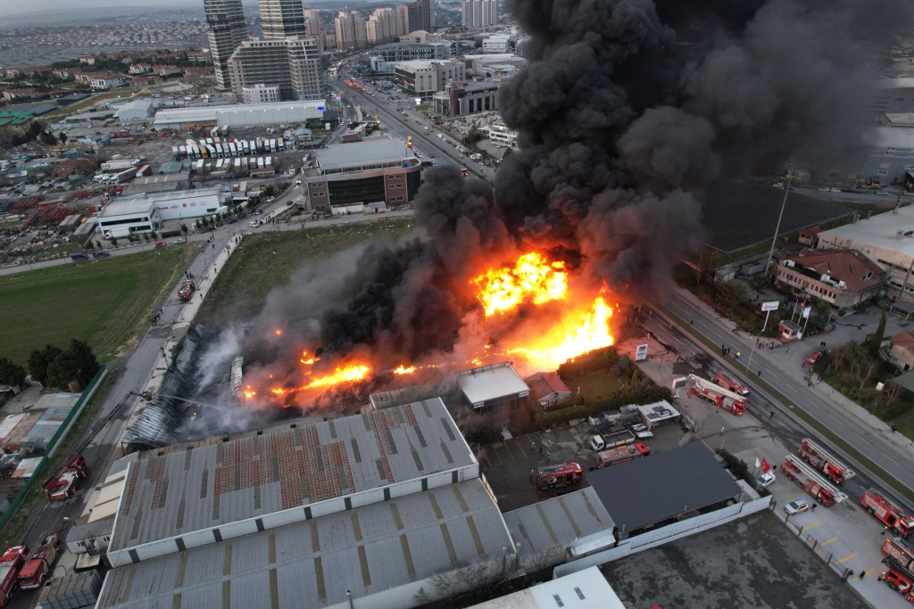 Fabrikada yangın çıktı!