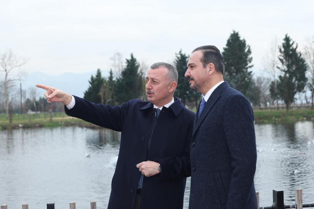 Kürşad Zorlu’dan Büyükakın’a tebrik