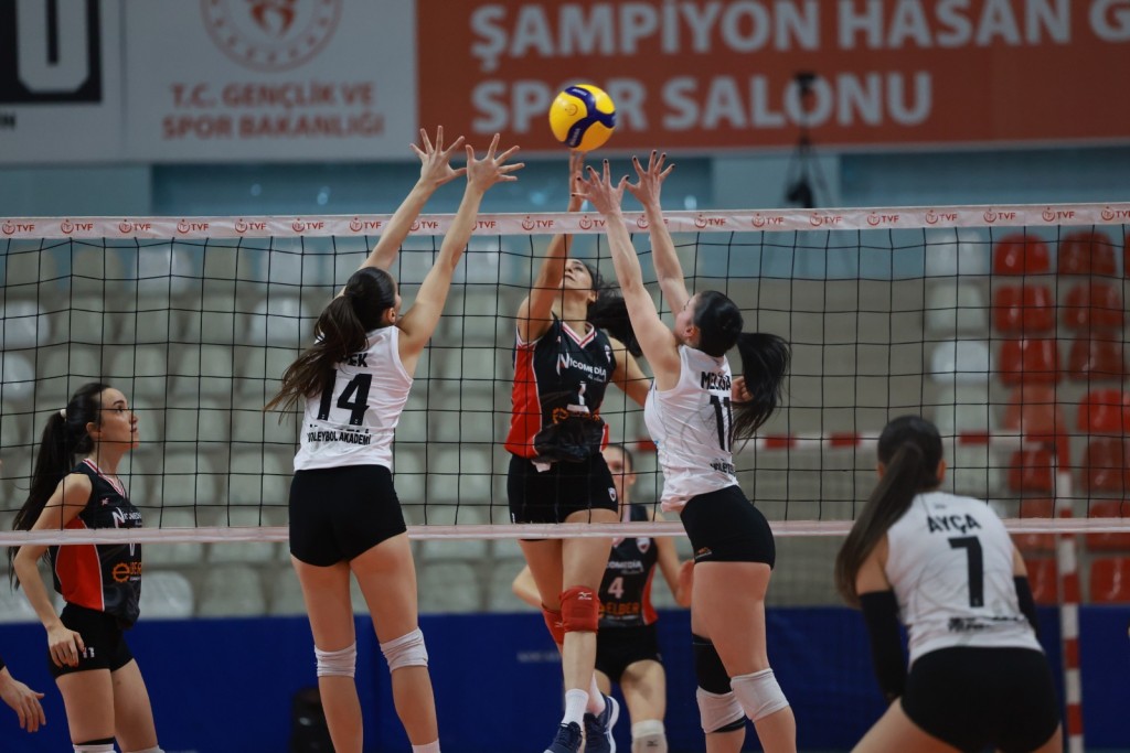 Nicomedia Karabük’ten galibiyetle dönüyor