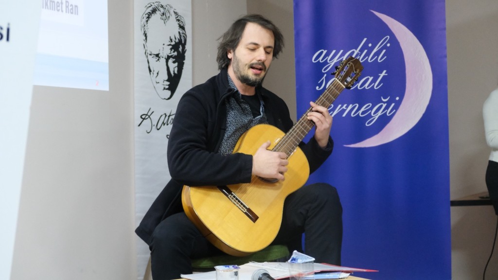 Nazım Hikmet İzmit’te anıldı