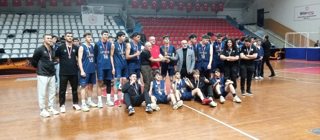 Çayırova u-18’den Kocaeli ikinciliği