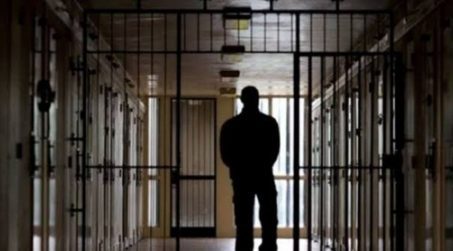 Cezaevinde sözlü tartışma kanlı bitti!