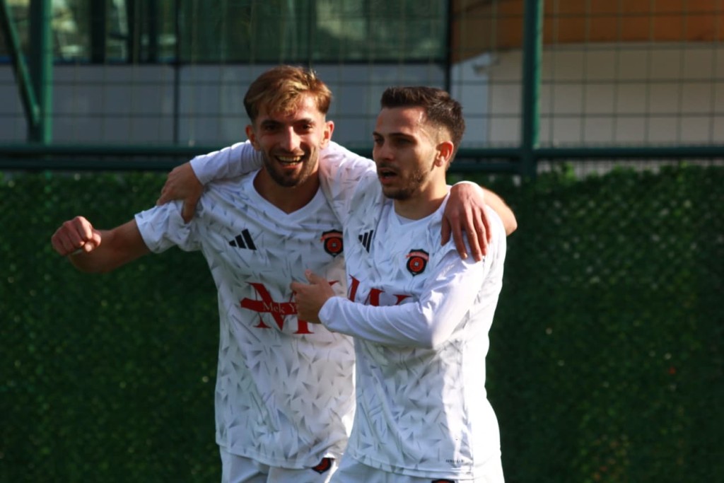 Gölcükspor’dan 5’i bir yerde!