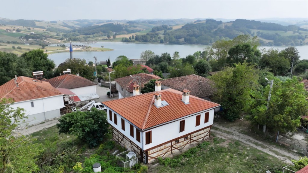 Kocaeli’deki bu ev göründüğü gibi değil!