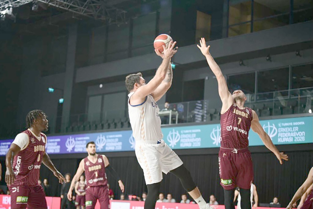 Çayırova Belediye deplasmanda 