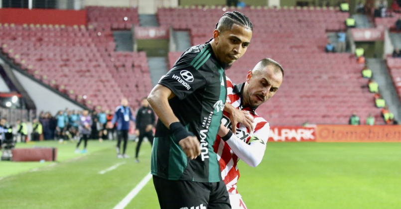 Rivas bir adım önde