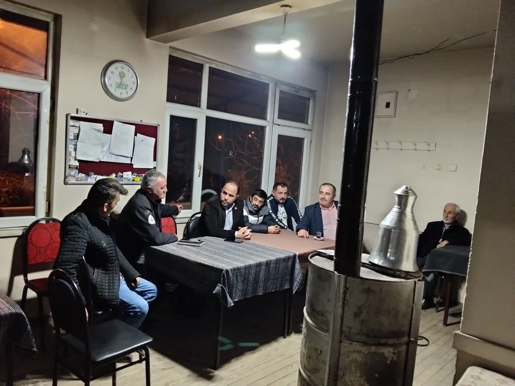 Yeniden Refah İzmit İlçe Başkanı Mustafa Şahin sahada