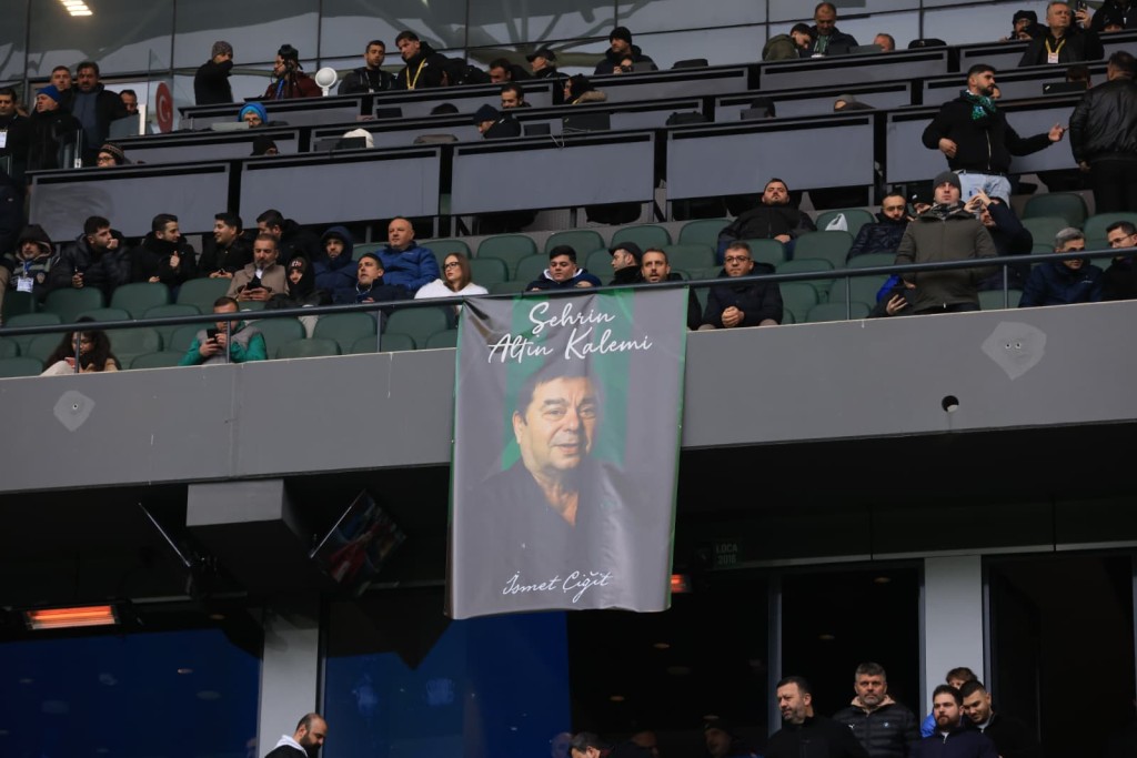 “Şehrin altın kalemi” İsmet Çiğit Kocaelispor Stadyumu’nda