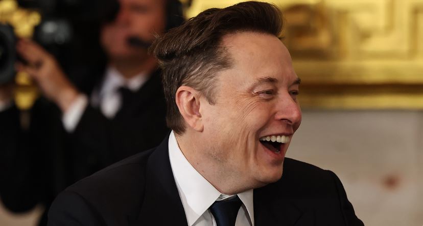 Zirvede yalnız başına: Elon Musk servetiyle rekor kırdı