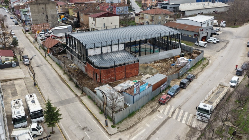 Başiskele'ye dev spor salonu