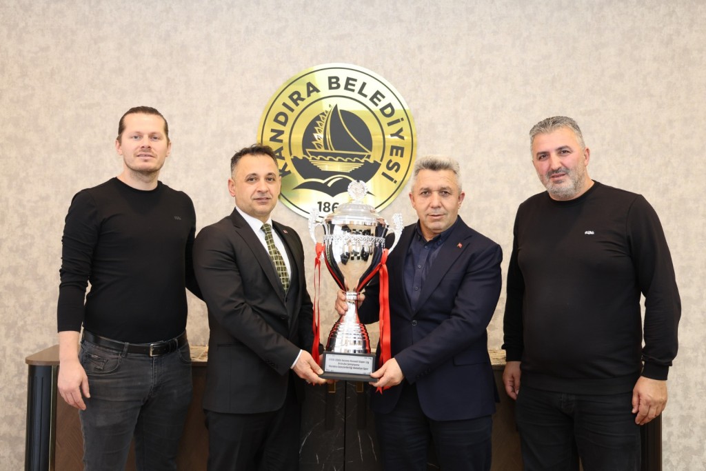 Şampiyonluk kupası Başkan Ölmez’de