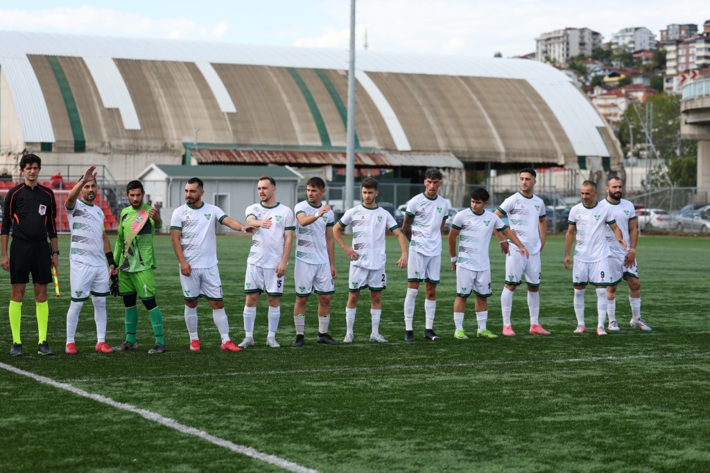 Herkes bu futbolcunun peşinde 