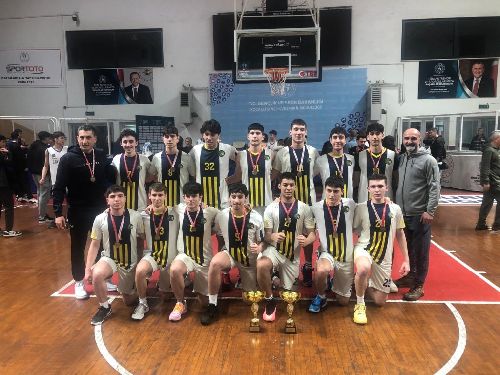 Bu çocuklar alkışlanır