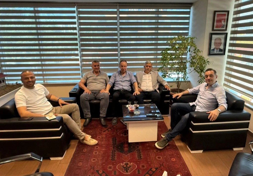 Muhtar Altıntaş’tan Erenkaya’ya ziyaret