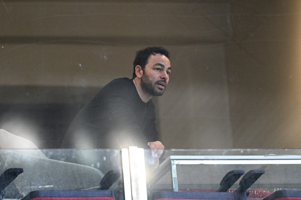 Selçuk İnan tribünde