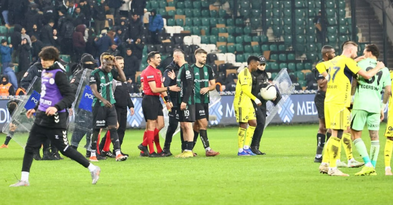 Bu hakeme nasıl maç verirsiniz? 