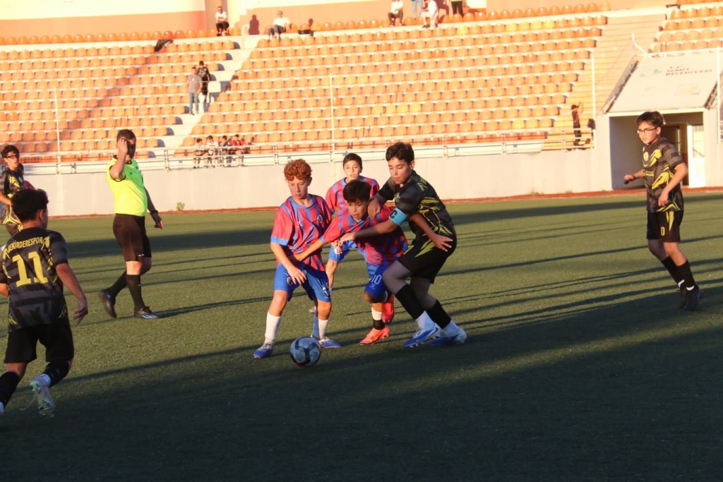 Şampiyon Bekirderespor ve altyapı gerçeği…