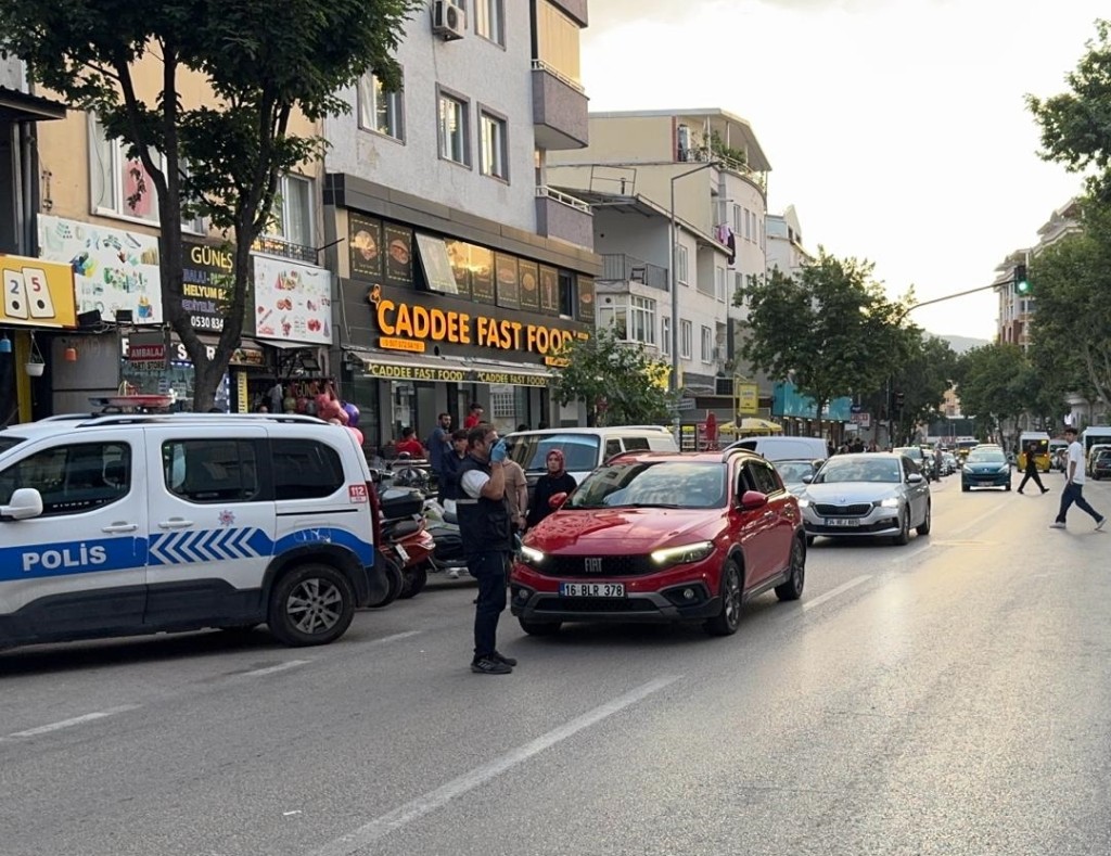Bıçaklı kavgada 1 kişi öldü!