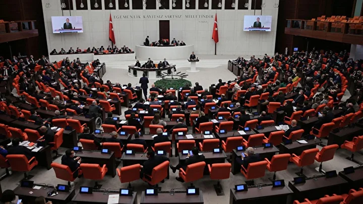 Kurallar değişti: Bunu yapan 100 bin TL ödeyecek!