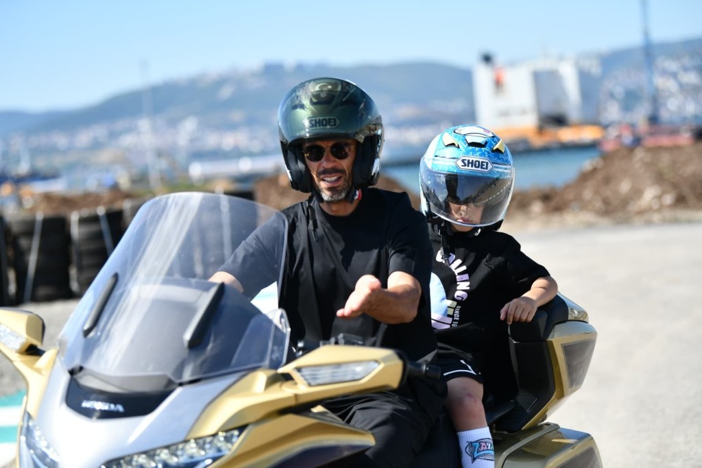 Zayn ve Kenan Sofuoğlu Başiskele’deki pisti denedi!