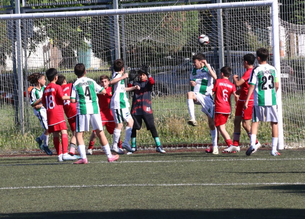 Değirmenderespor U13’lerde şampiyon