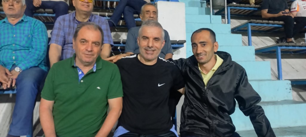 Alikahyalı Bayram eski hocasını unutmadı