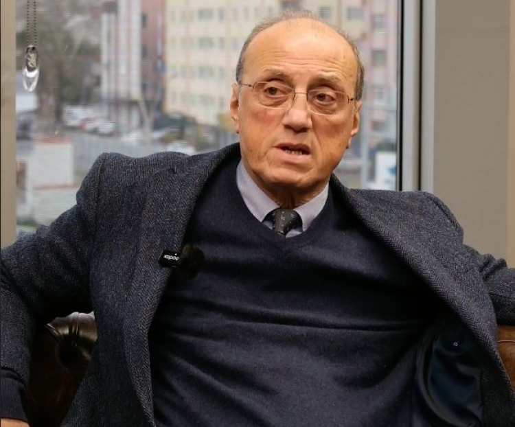 Hurşit Güneş: Partimde kalacağım