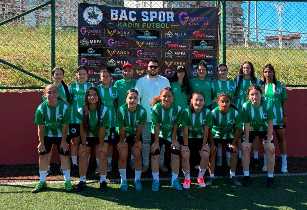 Baçspor’un kızları sahaya indi