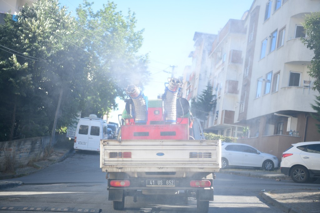Çayırova'da vektörle mücadeleye hız verildi