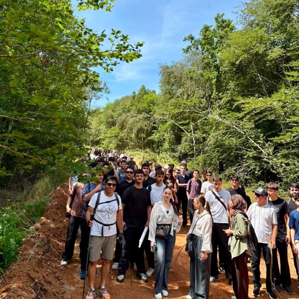 Körfez’de öğrencilere doğa yürüyüşü etkinliği