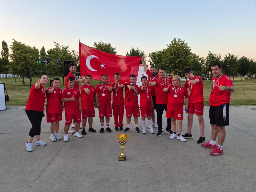 Dünya ikincisi oldular
