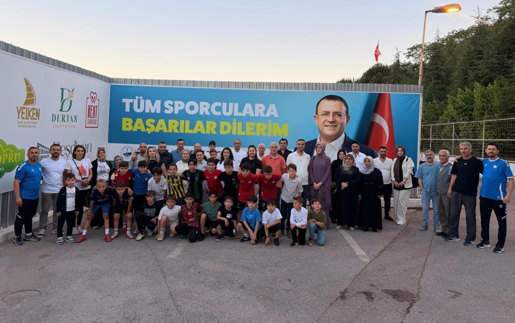 Derincespor U-11 sezonu mangal keyfiyle kapattı