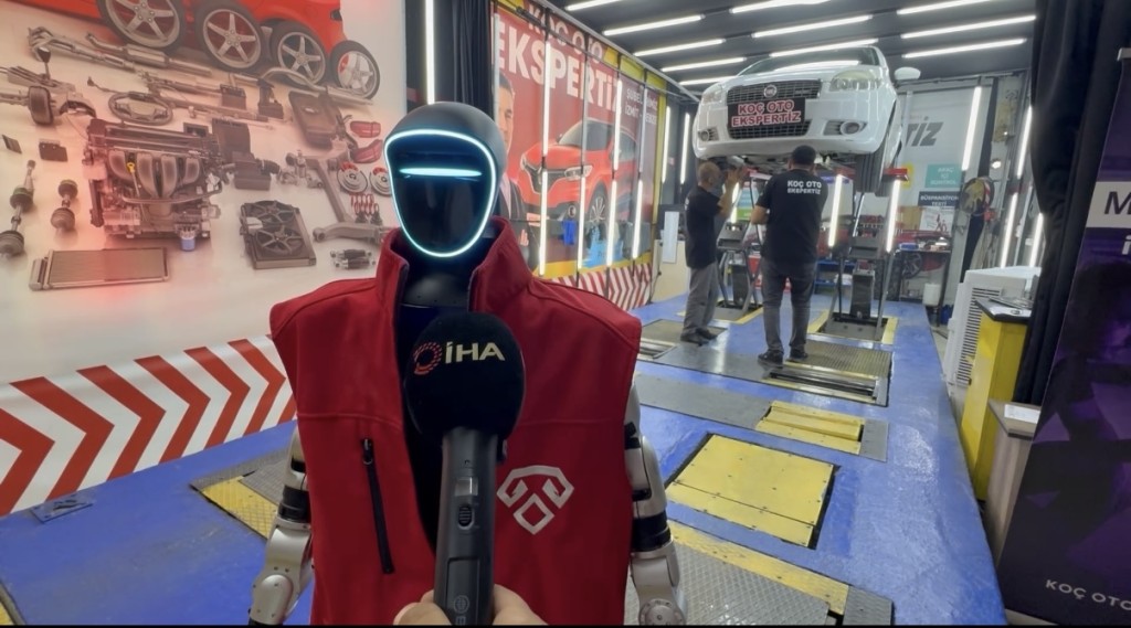 Kocaeli'de çay servisini artık robot yapıyor
