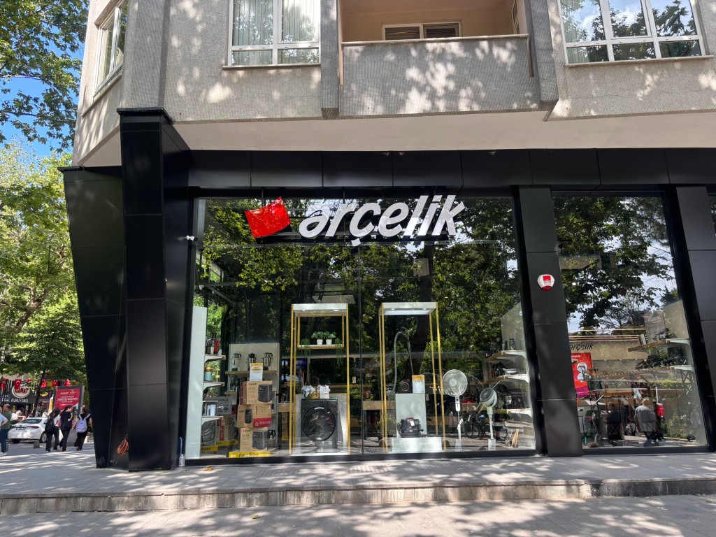 İzmit’te Arçelik kapılarını açtı!
