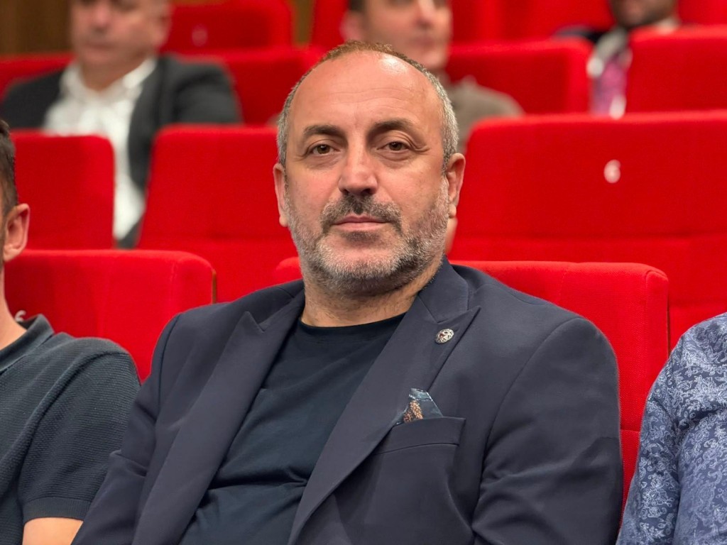 İlker Kazan'dan "arınma" göndermesi