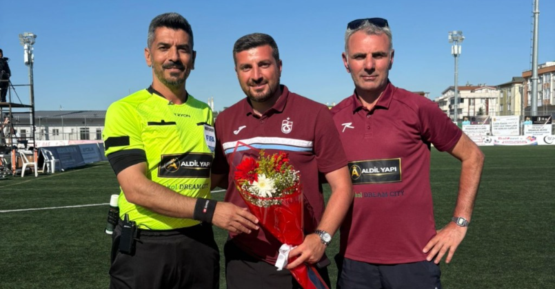 Finale çıkan takımlara jest!
