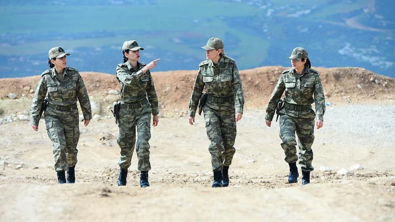 Türkiye'de kadınlar askere mi gidecek? Meclise başvuru yapıldı!