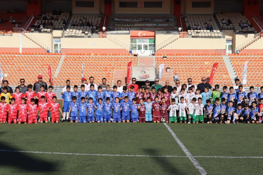 İzmit’in Kurtuluşu futbol şenliği