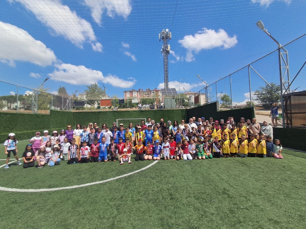 İzmit Ayazmaspor çocukları buluşturdu
